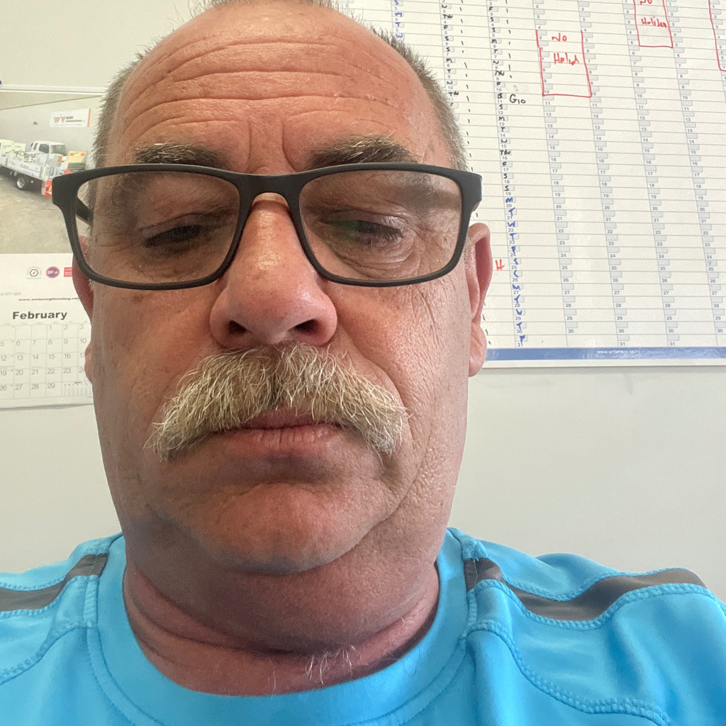 Peter Barfield Technical Support Specialist Self XING