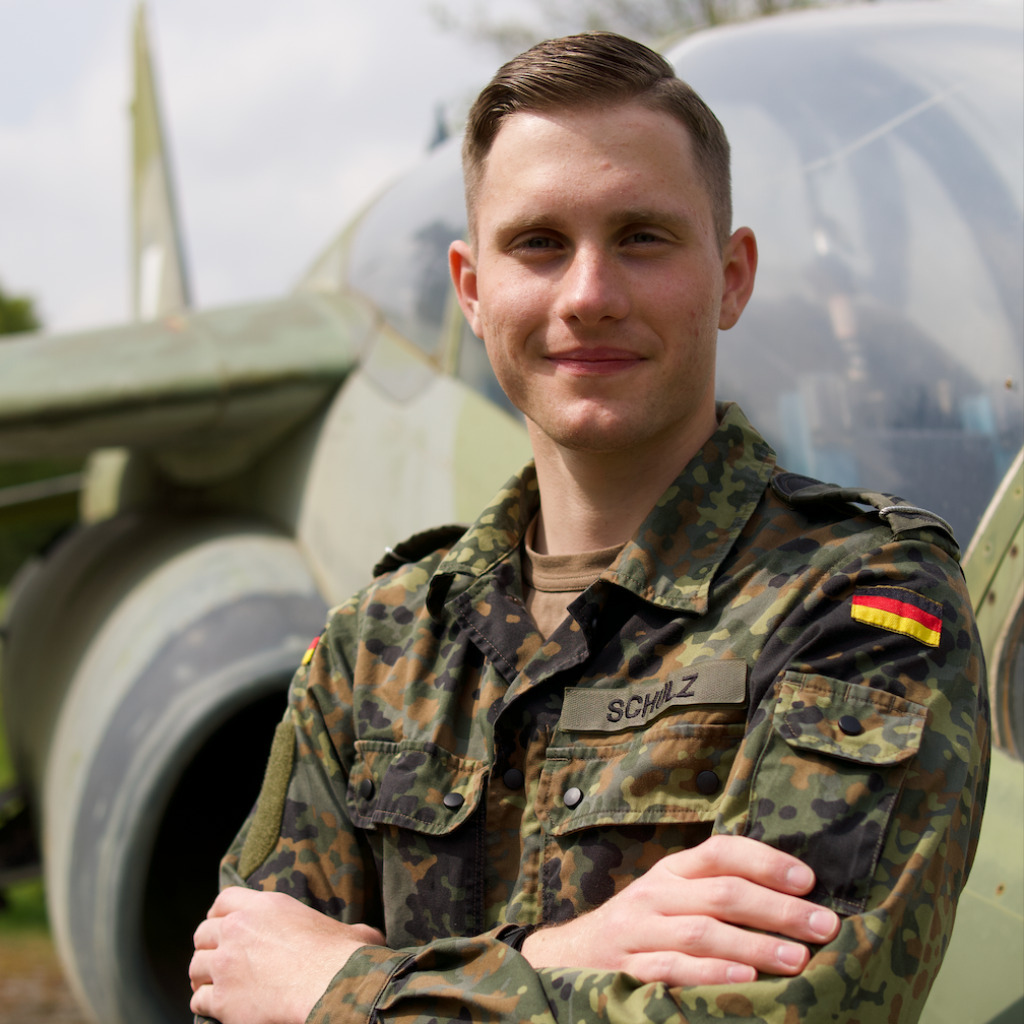 Patrick Schulz Luft und Raumfahrttechnik Universität der Bundeswehr München XING