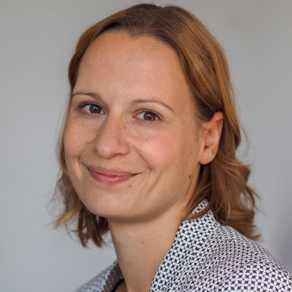 Daniela Zylka Leitung Monitoring & Investigations DekaBank Deutsche