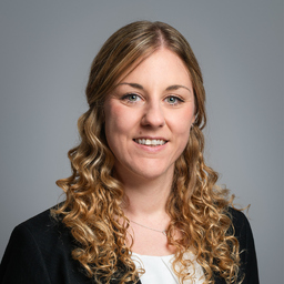 Julia Pflumm