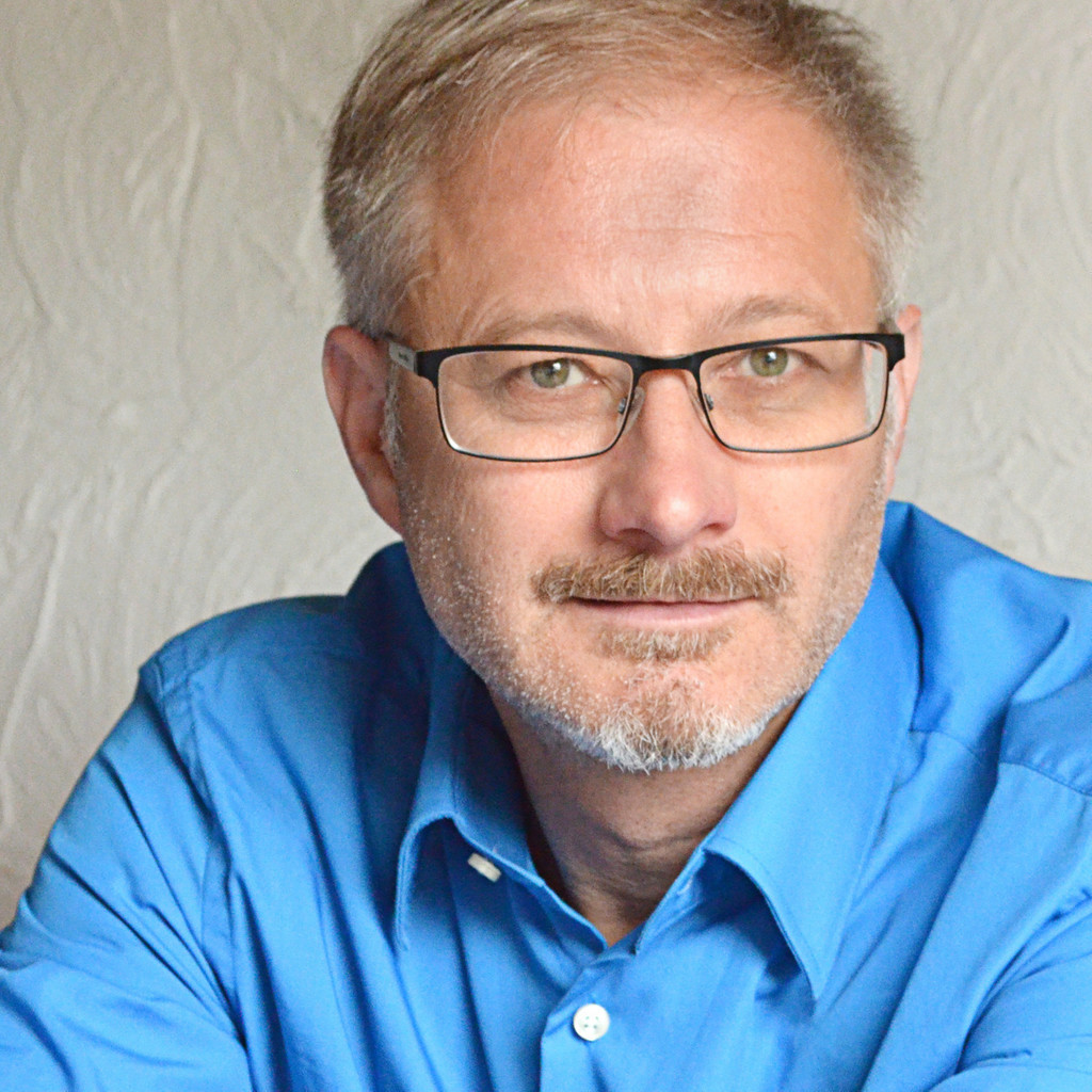 Ulrich Schmidt Dipl. Designer artworkus XING