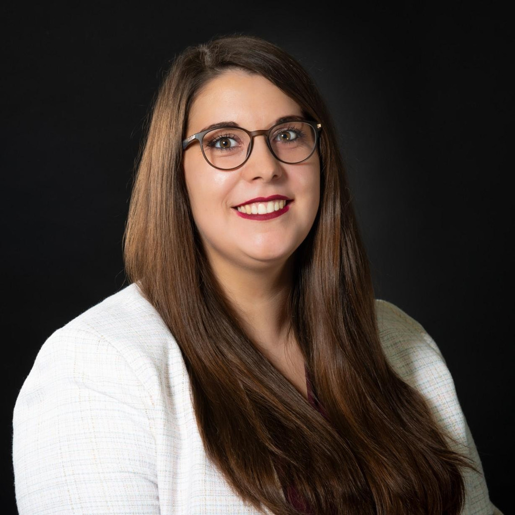 lavinia-zender-campaign-manager-sma-solar-technology-ag-xing