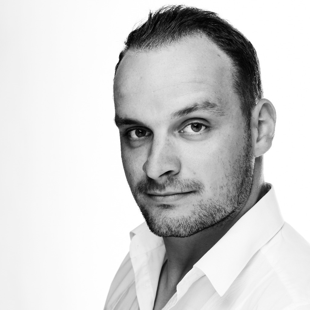 Moritz Rüger Vermögensberater Sparkasse Holstein XING