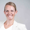 Dr. Josefine Peterka 