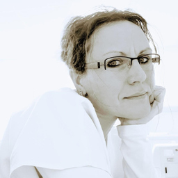 Elke Hollmann