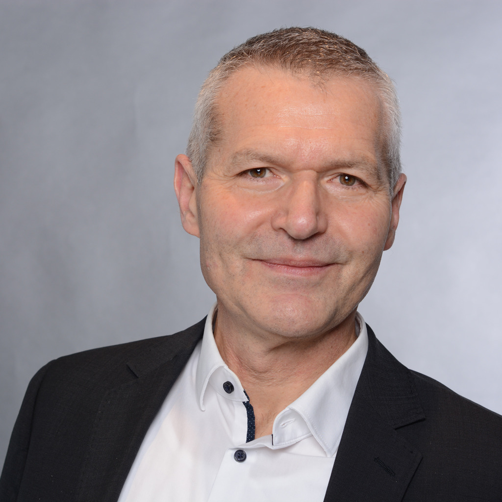 Prof. Klaus Lehnert Professor für Architektur IU Internationale