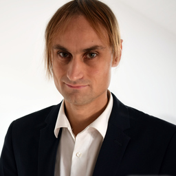 Dr. Christian Schmitz