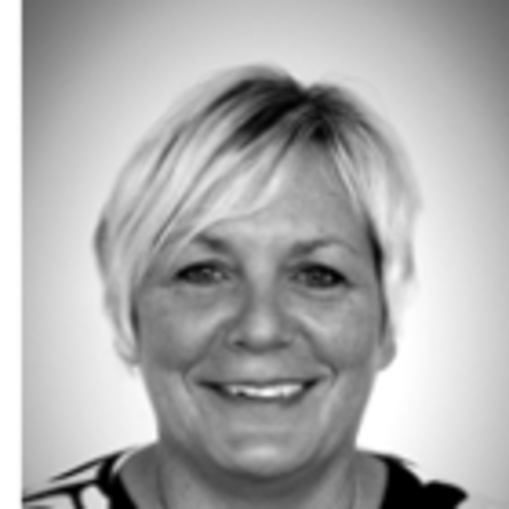 Karen Reed CV and Database Admin Shark Executive Search XING