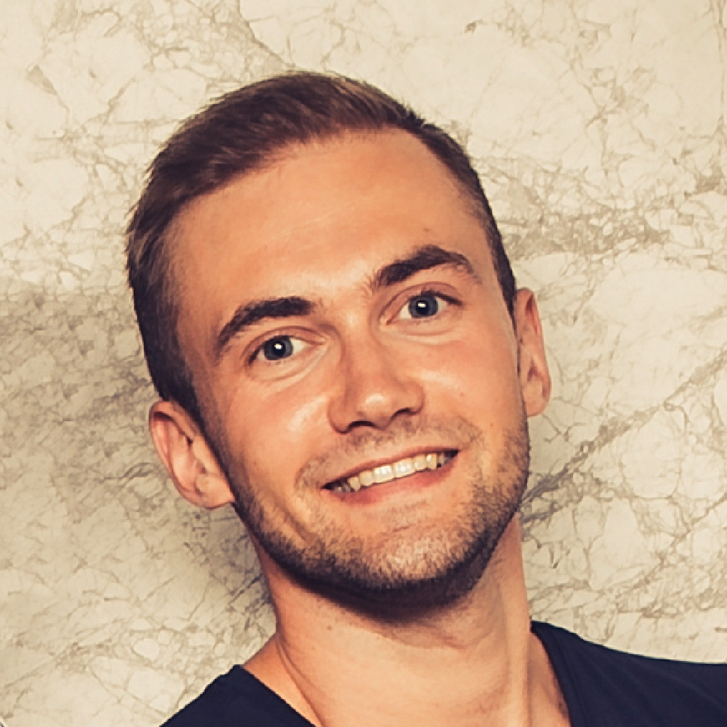 Paul Kolodziej IndustrieDesigner gym80 International GmbH XING