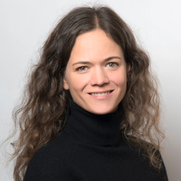 Julia Essers-Gullanger