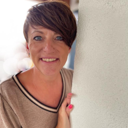 Mandy Arnhold