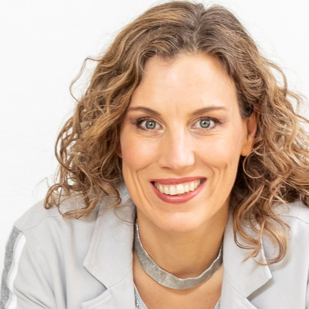 Astrid Linder Partnerin relations GmbH XING