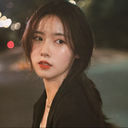 Chloe He