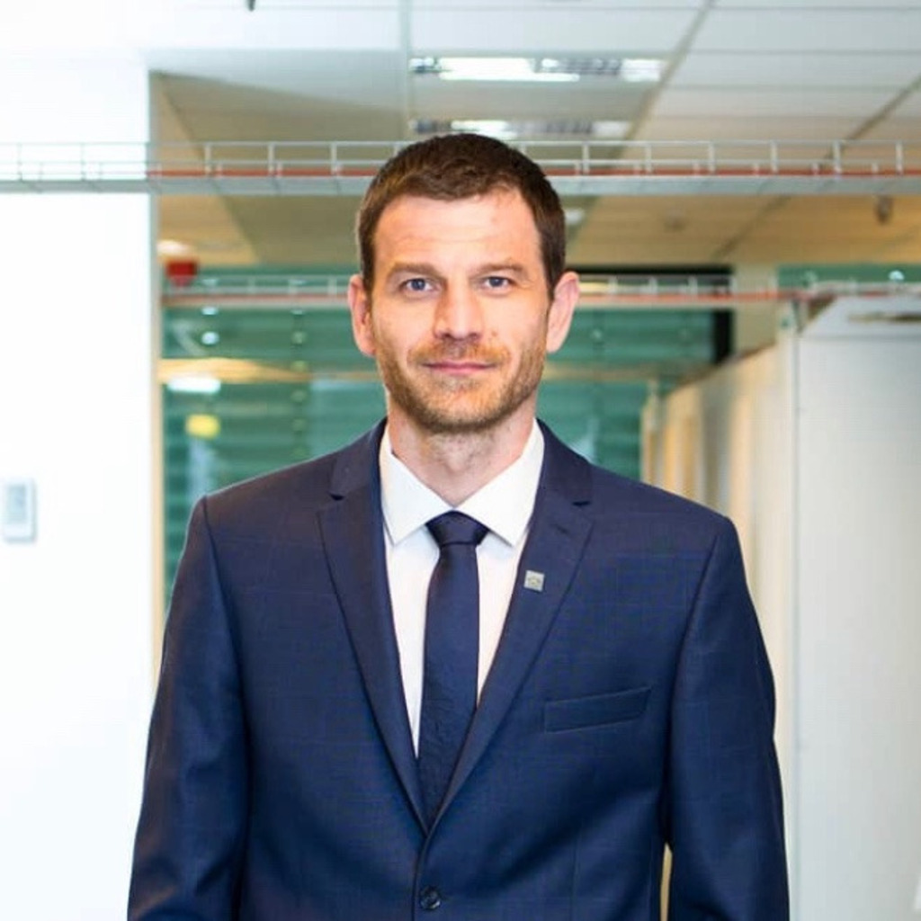 Janos Meszaros Director of Development 4iG Plc. XING