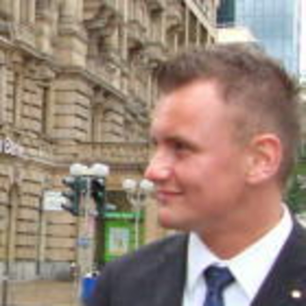 Christopher Bittner Agent die Bayerische XING