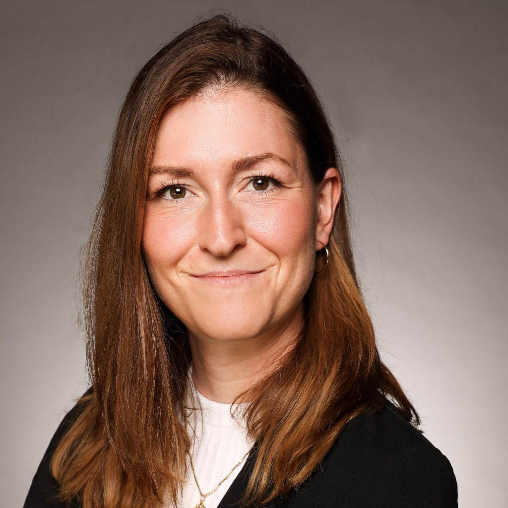 Martina Welter Werkstudentin BayWa r.e. Global XING