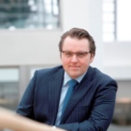 Dr. Lars Kucka