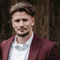 Dennis Novy