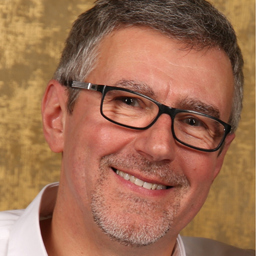 Dr. Stefan Heuß