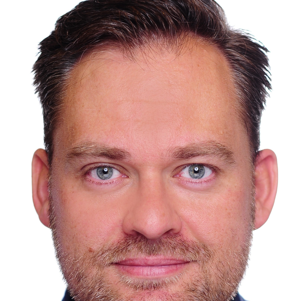 Sebastian Kenning Senior Sales Manager Region Central Henry Schein