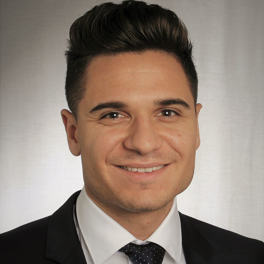 Luca Ventura Senior Relationship Assistant REYL & Cie Ltd XING