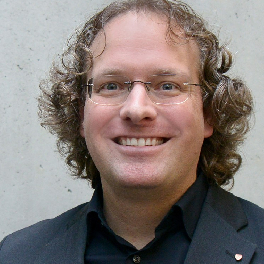 Christian Huber Studiengangsleiter Facility Management