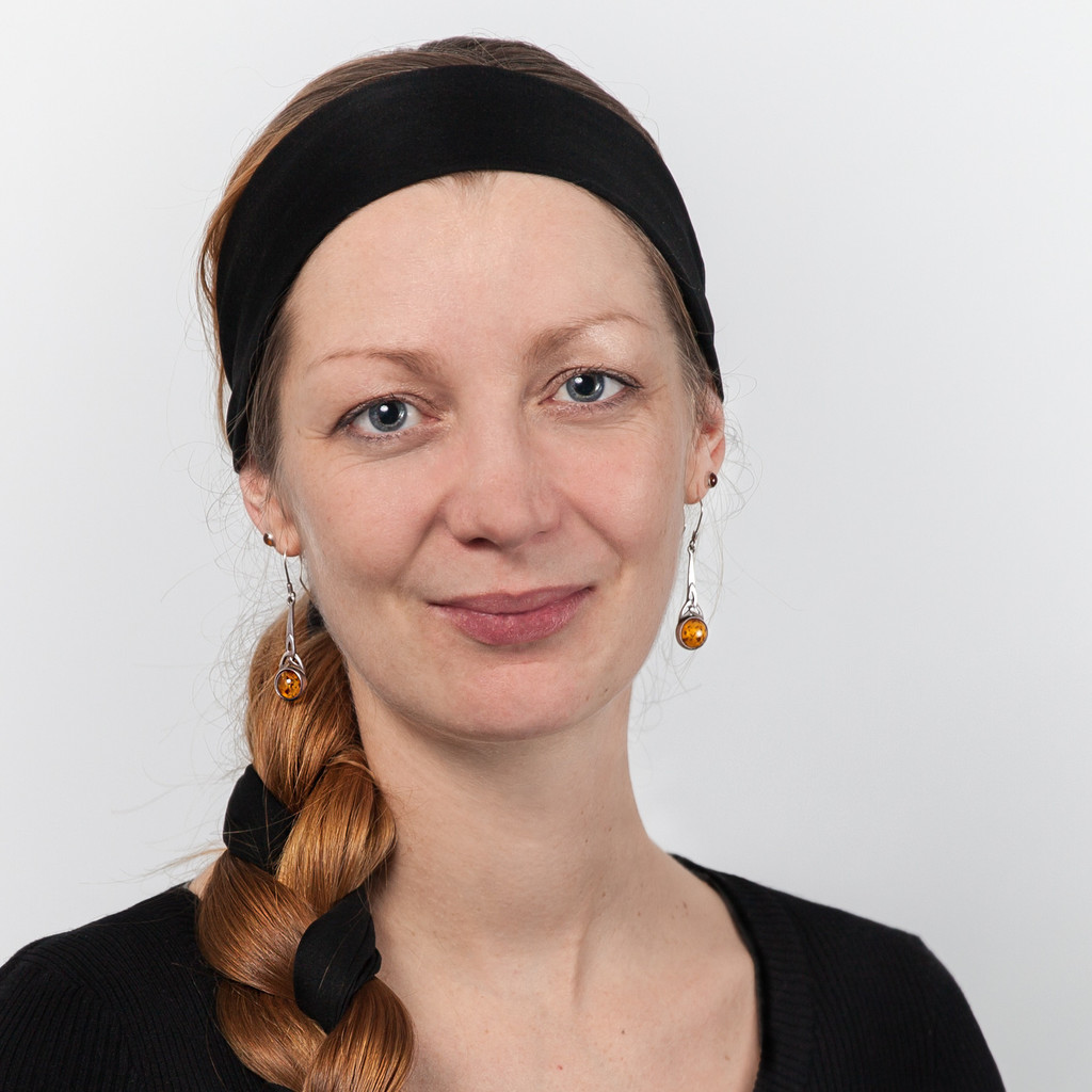 Eva Mieder Creative Director Apricot Health GmbH XING