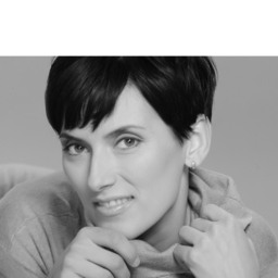 Dr. Oksana Wiegel