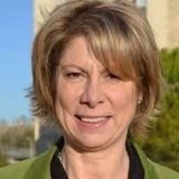 Suzanne Hüender
