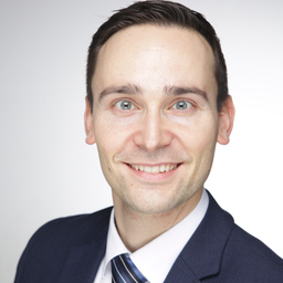 Dr. Alexander Pfriem