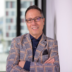 Dr. Vincenzo Bluni