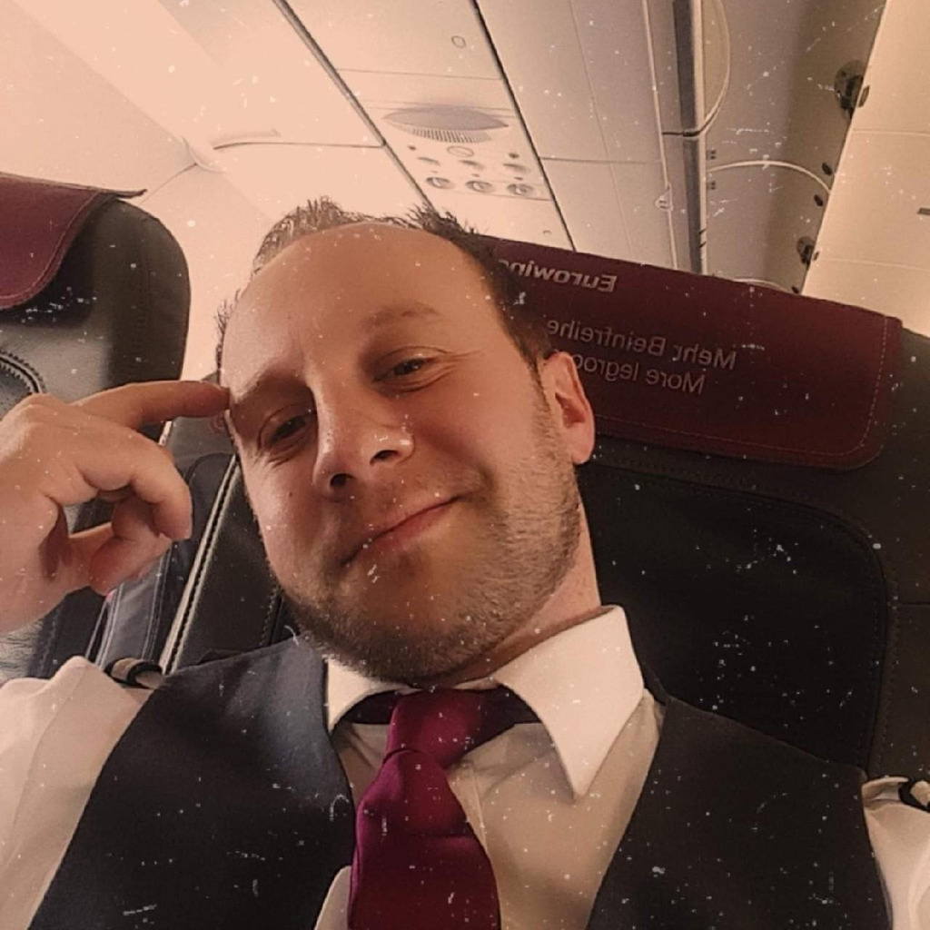 Giuseppe Ferrara Flugbegleiter Eurowings Aviation GmbH XING