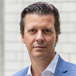 Dr. Christian Triebe