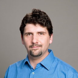 Dr. Tomas Holubek