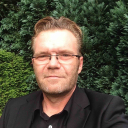 Dirk Holstein