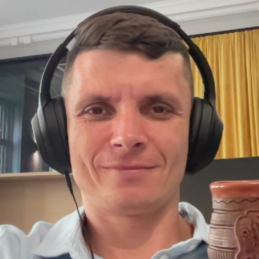 Yurii Yakovlev Managing Director Zazmic GmbH. XING