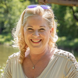 Claudia Nies