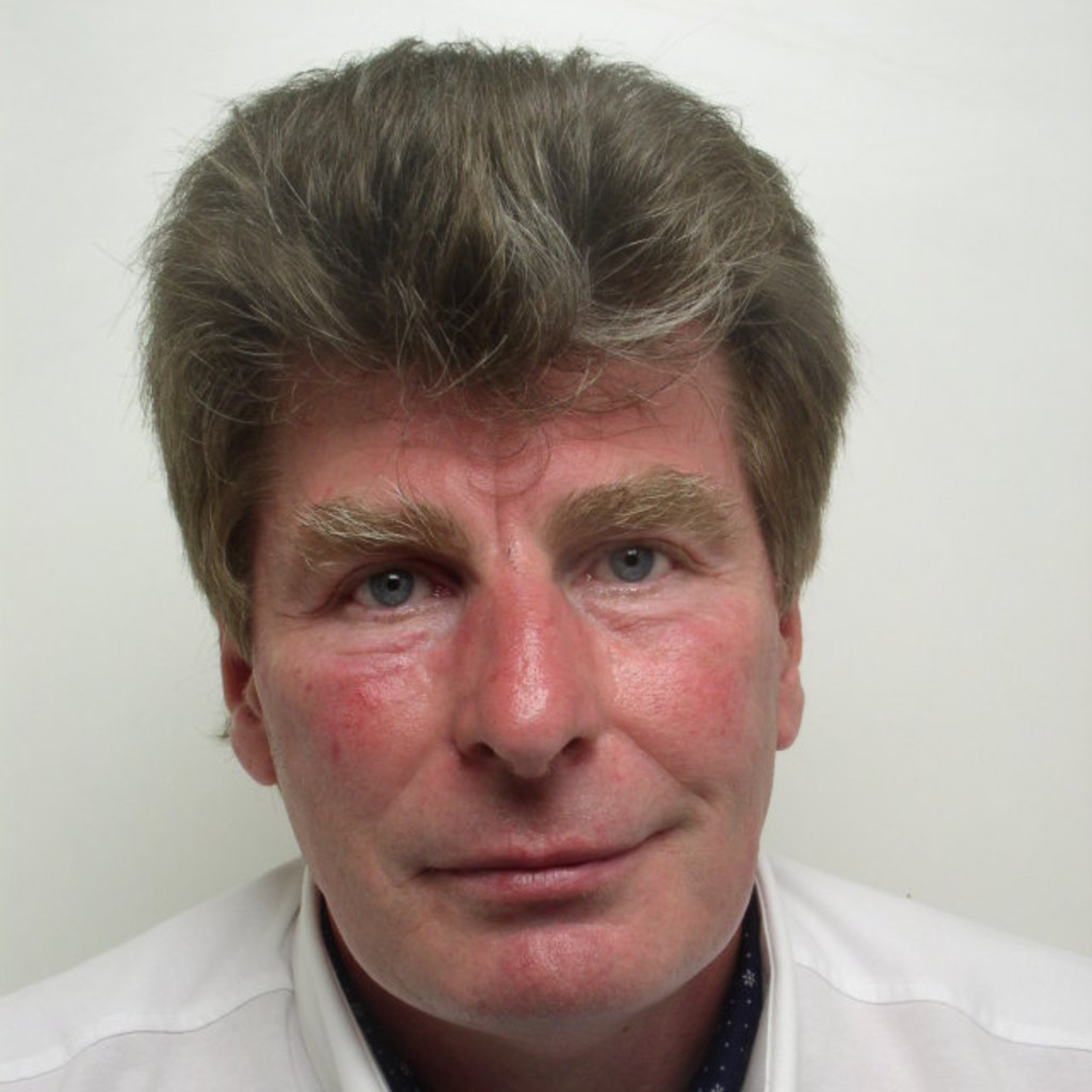 Peter Oswald Lehrgangsbeauftragter EWI XING