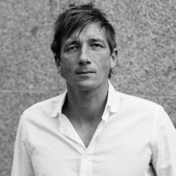 Dr. Dominik Huber