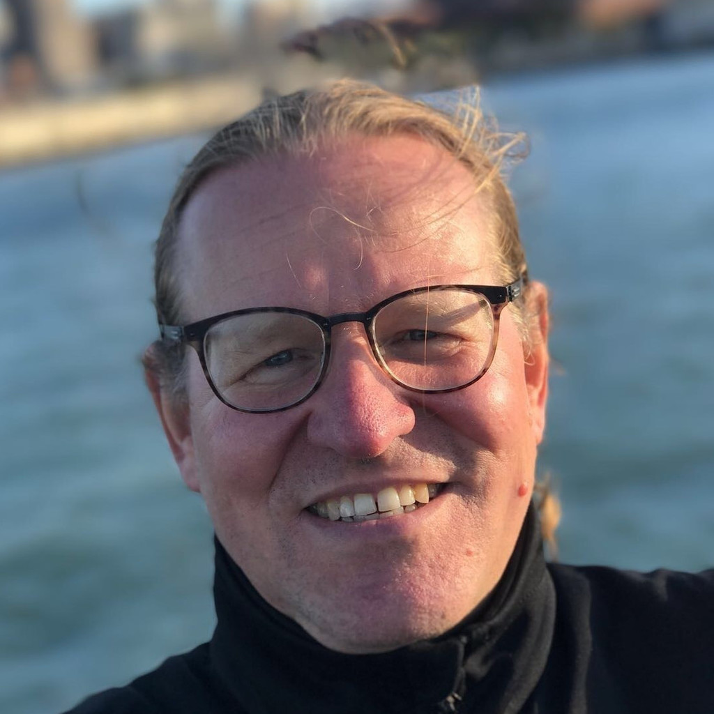 felix-meschberger-principal-scientist-adobe-xing