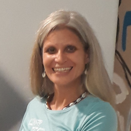Dr. Bettina Holzer