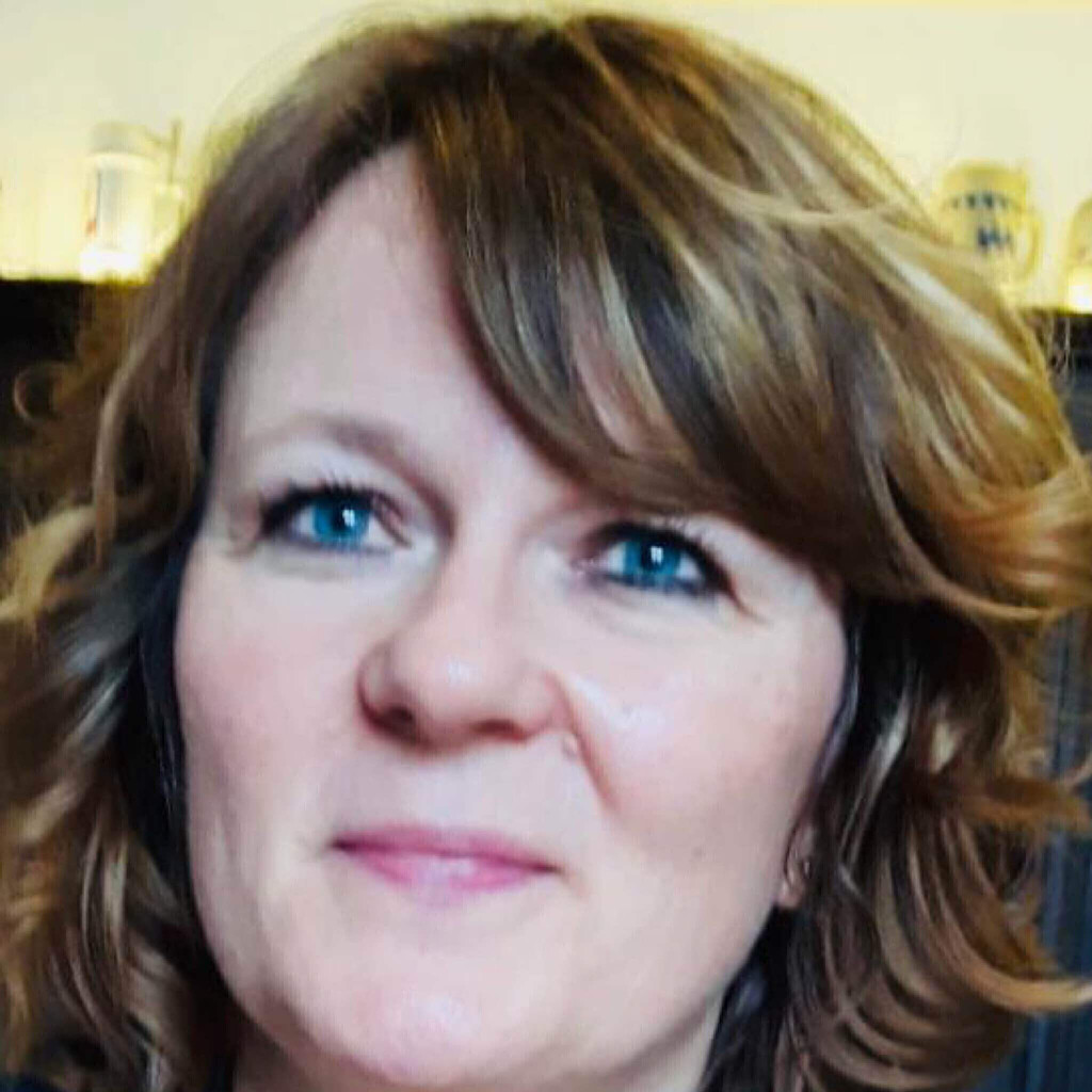 Social Media Profilbild Iris Steiner Neufahrn
