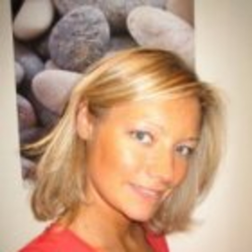 Alexandra Pierron Commodity Manager ELECTROLUX XING