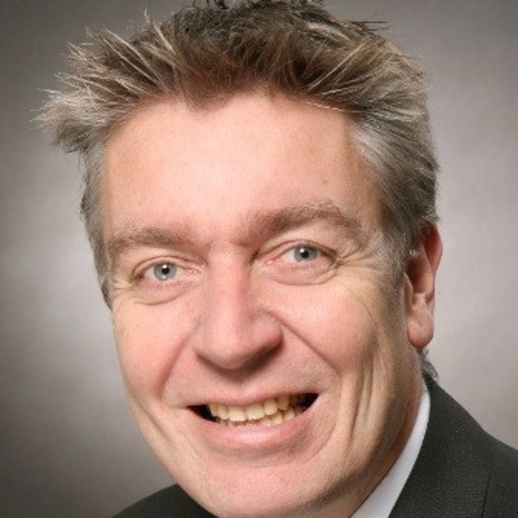 Stefan Dick Operations Management / Projektmanagement Deutsche