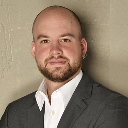 Dr. Nils Baumann