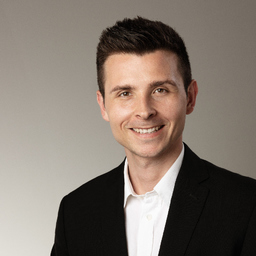 Dr. Roman Föll