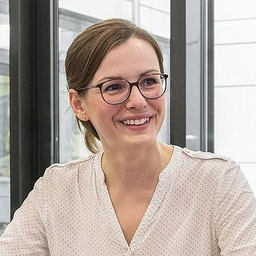 Dr. Diana Urich