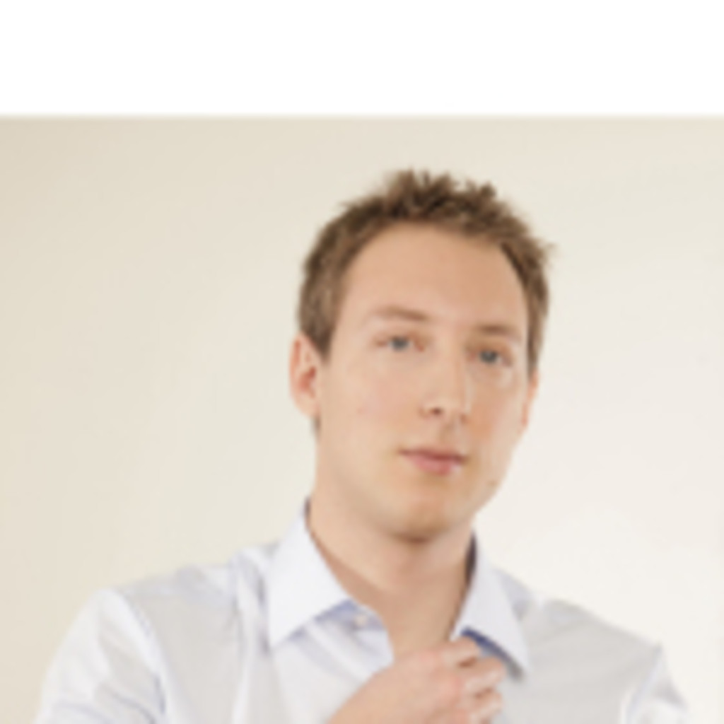 Christian Siegrist Creative & Research Lead Interactive Things XING