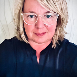 Julia Weyland