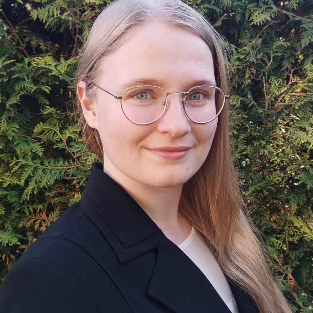 Jule Viereck Buchhändlerin Buchhandlung Hugendubel XING